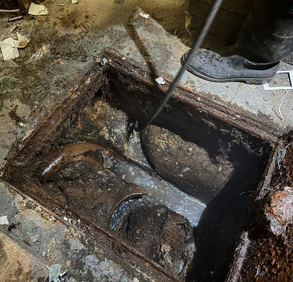 Commercial Water Drainage Services in London